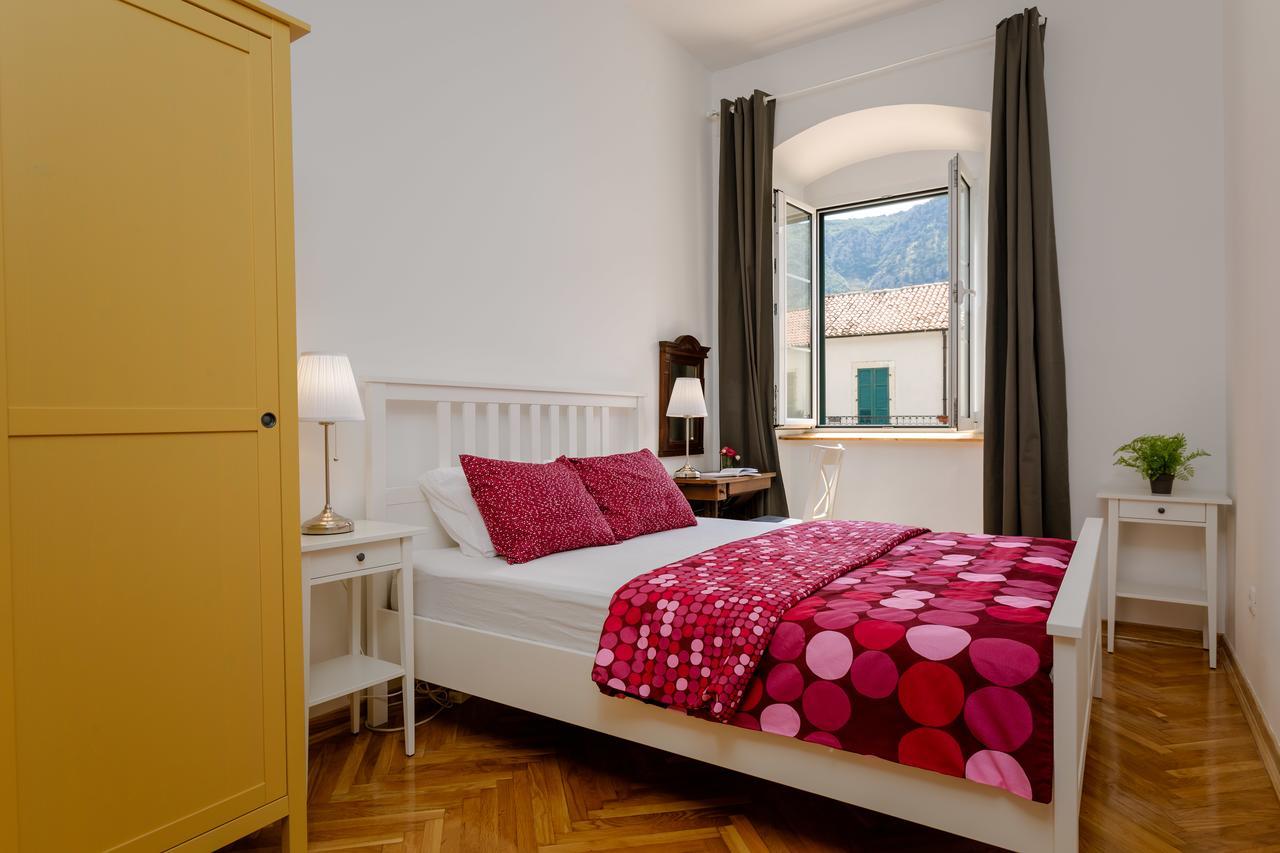 Old Town Clock Tower Apartment Kotor Ngoại thất bức ảnh